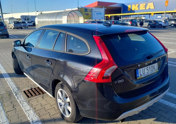 Volvo V60 cena 31500 przebieg: 286000, rok produkcji 2011 z Lublin małe 277